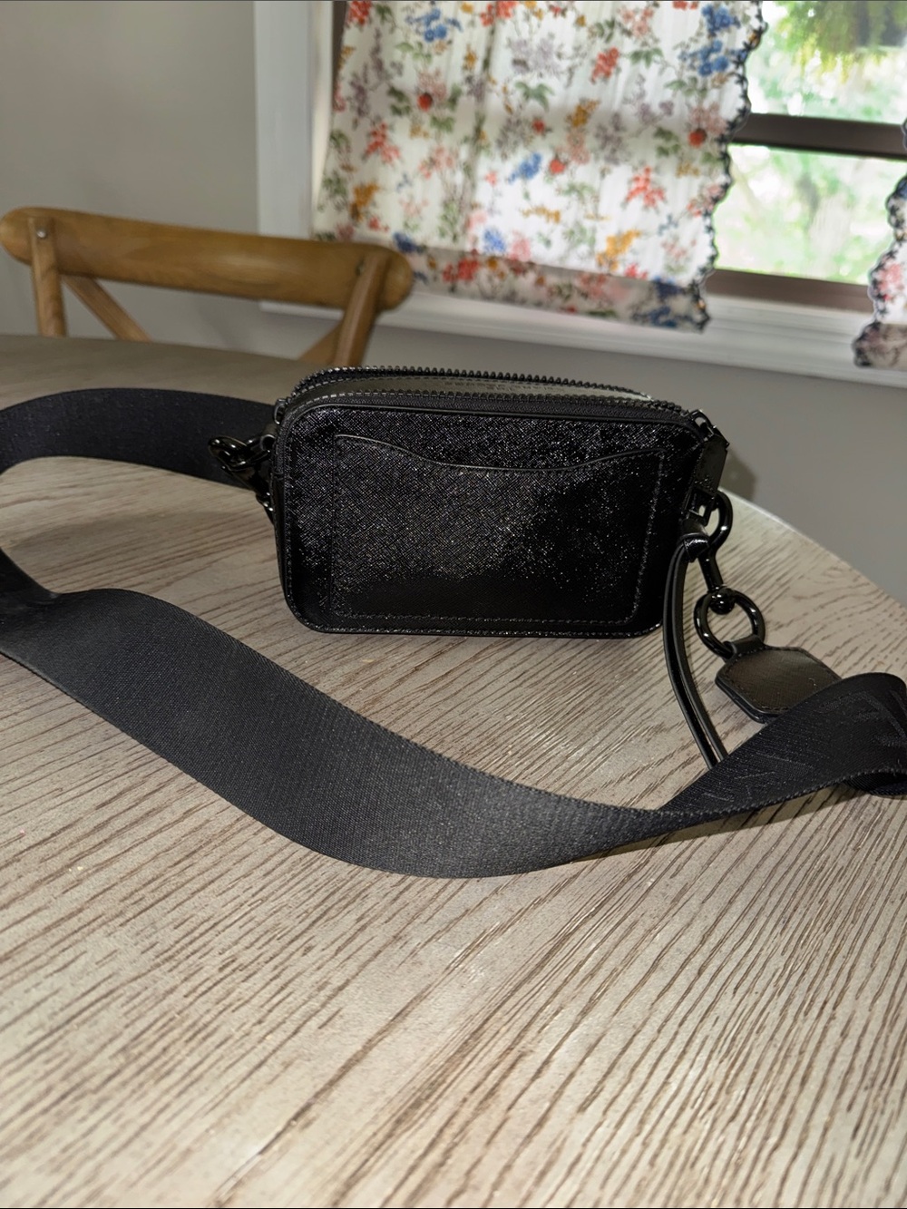 Marc Jacobs Black Snapshot Crossbody Camera Bag with Wide Strap - Picture 4 of 4
